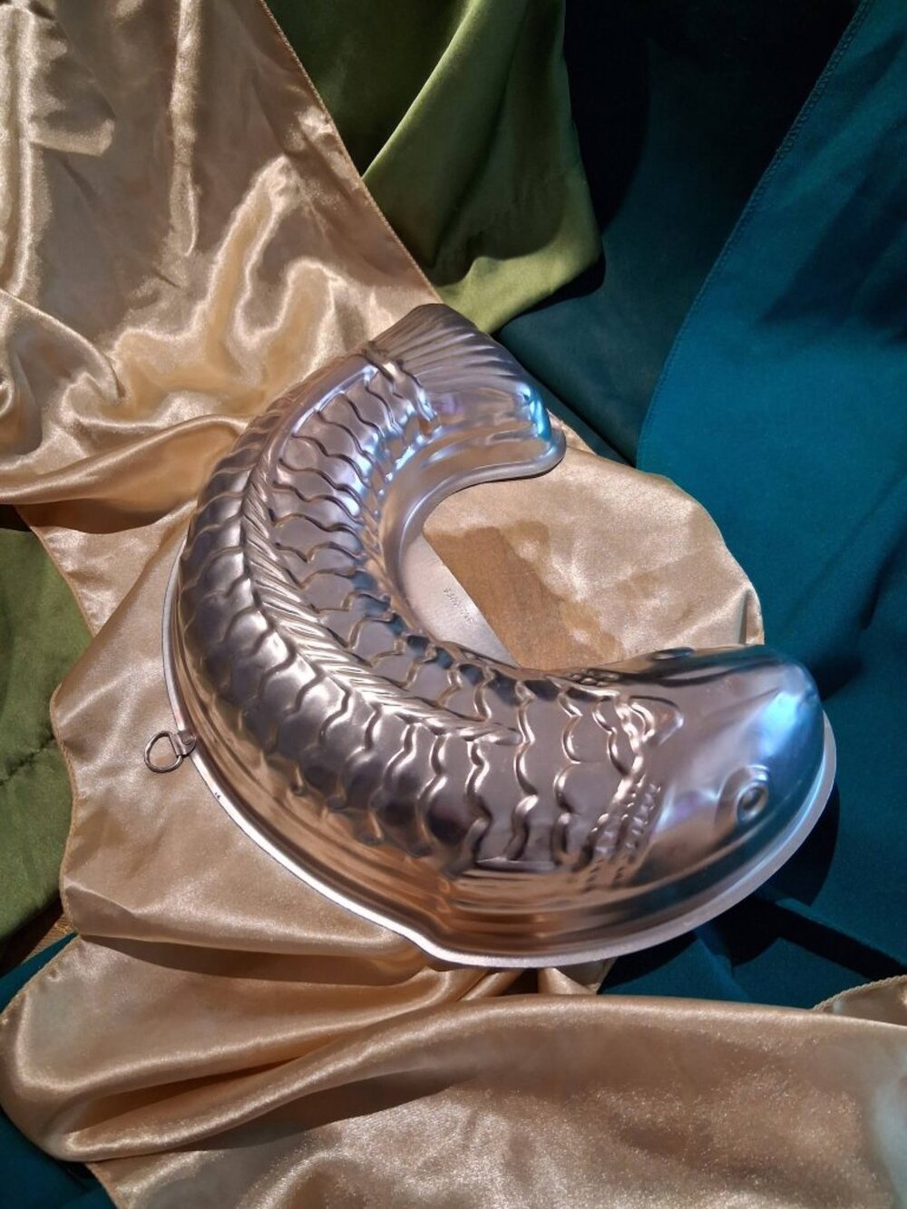 Vintage Copper-Tone Aluminum Fish Mold Jello Aspic Wall Decor